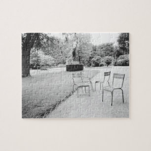 FRANKRIJK, Parijs: standbeeld in de Luxemburgtuin  Legpuzzel