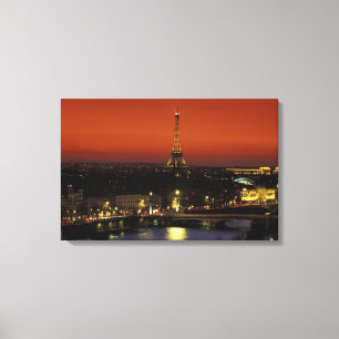 Frankrijk, Parijs Zonsondergang uitzicht op Eiffel Canvas Afdruk