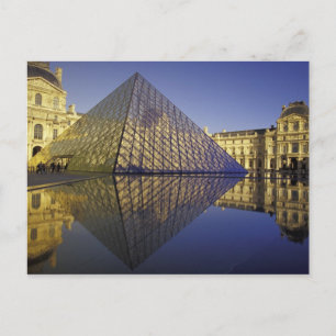 FRANKRIJK, Paris Reflection, Pyramid. Het Louvre Briefkaart