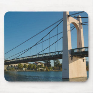 Frankrijk, Rhone-Alps, Condrieu, brug over 2 Muismat