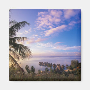 Frans-Polynesië, Moorea. Uitzicht op de Baie de Magneet