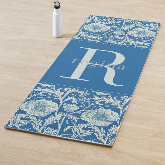 Franse Blauwe Bloem William Morris Monogram Yogamat (In situ)