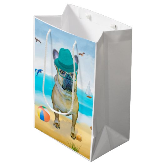 Franse Bulldog op Beach Medium Cadeauzakje (Voorkant Gekanteld)