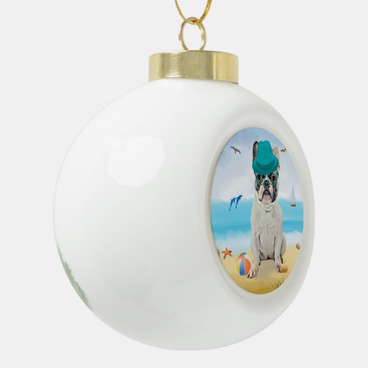 Franse Bulldog op het strand Keramische Bal Ornament (Links)