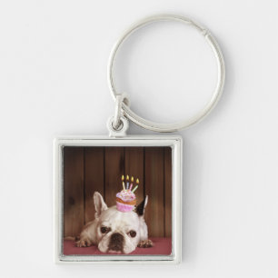 Franse bulledog met Birthday Cupcake Sleutelhanger