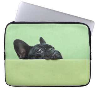 Franse bulledog puppy peering over de muur laptop sleeve