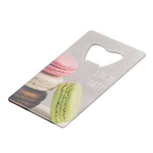 Franse macaroons in pastel- kleuren kredietkaart flessenopener
