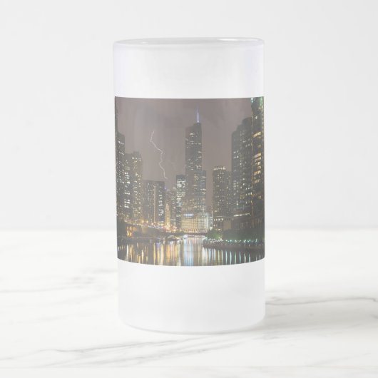 Frappe éclair au-dessus de la Mug givrée de la riv (Centre)