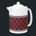 Fraser de Lovat Red et Navy Blue Scottish Tartan<br><div class="desc">Teapot avec tartan familial moderne pour Clan Fraser de Lovat et ses sépts,  y compris MacKim et Simpson. motif de plaid écossais vintage datant de 1893 en bleu marine,  rouge vif,  et vert forêt,  avec des accents blancs. Choisissez entre deux tailles. Des tasses et des tasses assorties sont disponibles.</div>