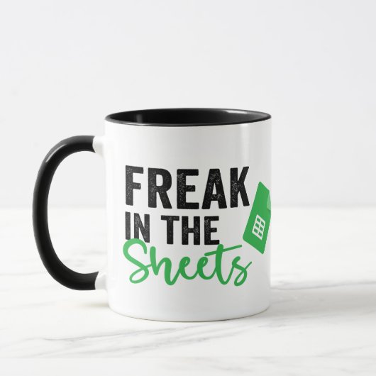 Freak in The Sheets Funny Acoountant Coffee Mug (Gauche)