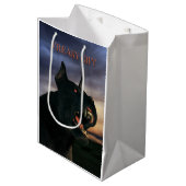 Freaky Gift. Big, black dog Medium Cadeauzakje (Voorkant Gekanteld)