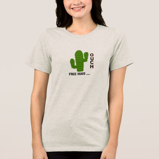 Free Hugs Cactus T-Shirt | Funny Desert Plant Tee  (Voorkant)