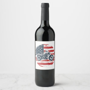 Freedom Ride: Retro Motorfiets en Amerikaanse Vlag Wijn Etiket