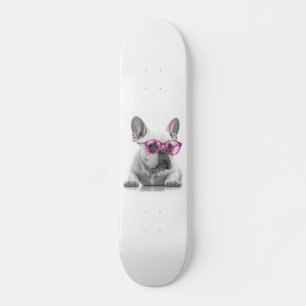French Bulldog avec lunettes roses Skateboard