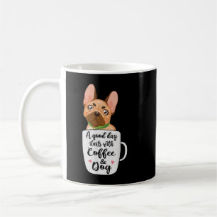 French Bulldog dans une tasse de café maman chien