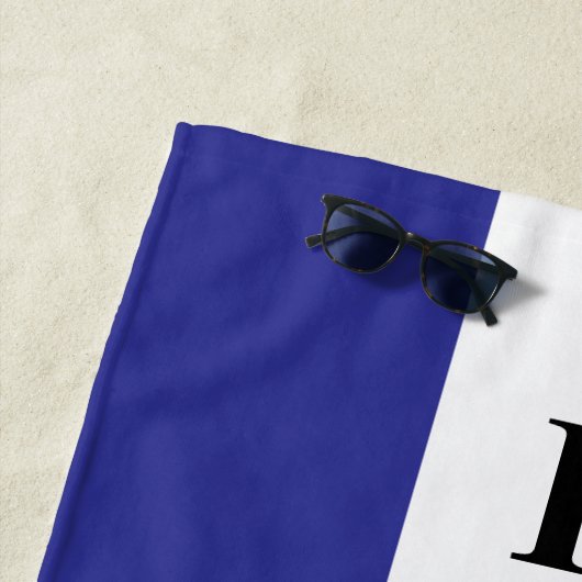 French flag of France personalized beach towel Strandlaken (In situ)