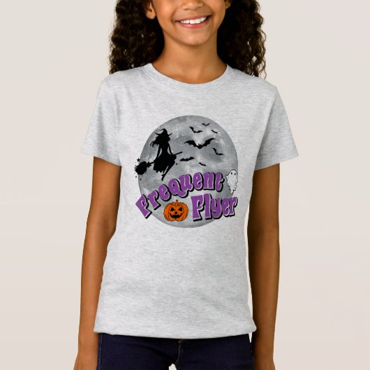 Frequent Flyer Halloween Heks Riding Broomstick T-shirt (Voorkant)