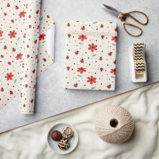 Fresh Ladybug Delight Cadeaupapier (Crafts)