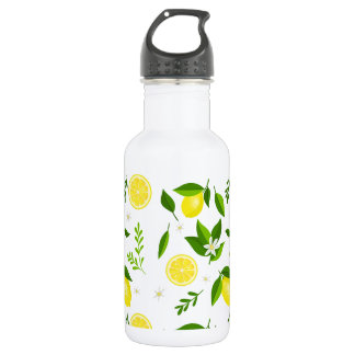 Fresh lemons with flowers and leaves waterfles
