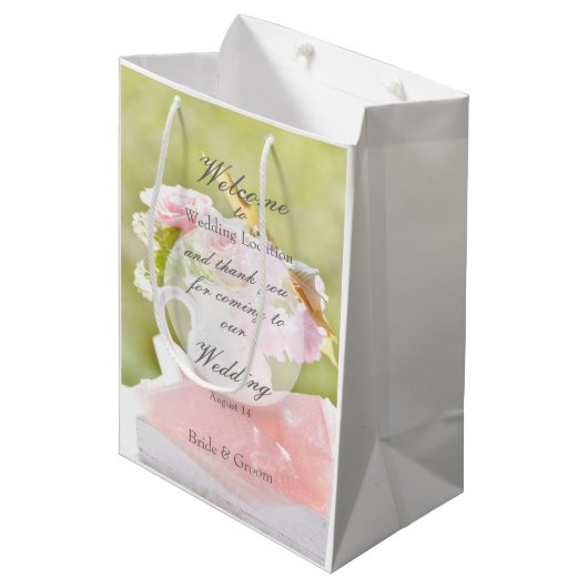 Fresh Spring Flower Bouquet Wedding Medium Cadeauzakje (Voorkant Gekanteld)