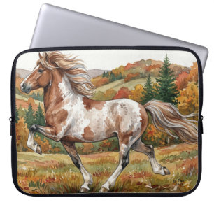 Freya IJslands paard in herfstbos Laptop Sleeve
