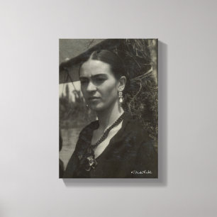 Frida Kahlo in Black Canvas Afdruk
