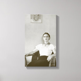 Frida Kahlo Seated w/Frida Painting Canvas Afdruk