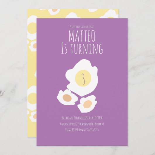 Fried Egg Turning Three Birthday Invitation Kaart (Voorkant / Achterkant)