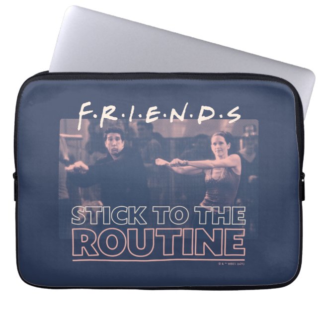 FRIENDS™ | Aankruisen aan de Routine Laptop Sleeve (Voorkant)