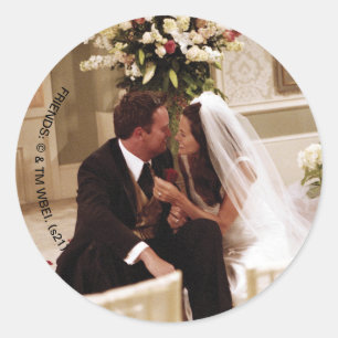 FRIENDS™   Chandler & Monica Married Ronde Sticker