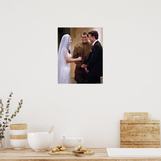 FRIENDS™ | Joey Marries Monica & Chandler Poster (Keuken)