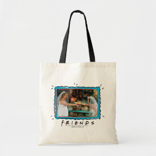 FRIENDS™ Phoebe en Monica in Weddenschappen Tote Bag