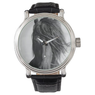 Friesian stallion in the wind. horloge