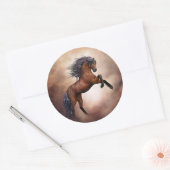 Friesisch bruin paard dat zich voortplant met slec ronde sticker (Envelop)
