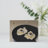 Frits ou frits ? Carte postale (Debout devant)