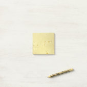 Fromage jaune Nouveautés Post-it Notes (Sur un bureau)