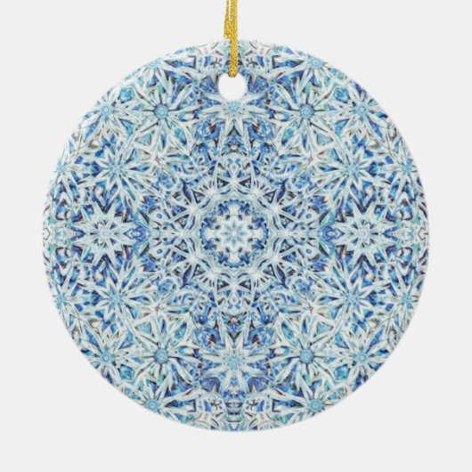 Frosted Crystal Bloom — Intricate Snowflake Design Keramisch Ornament (Achterkant)