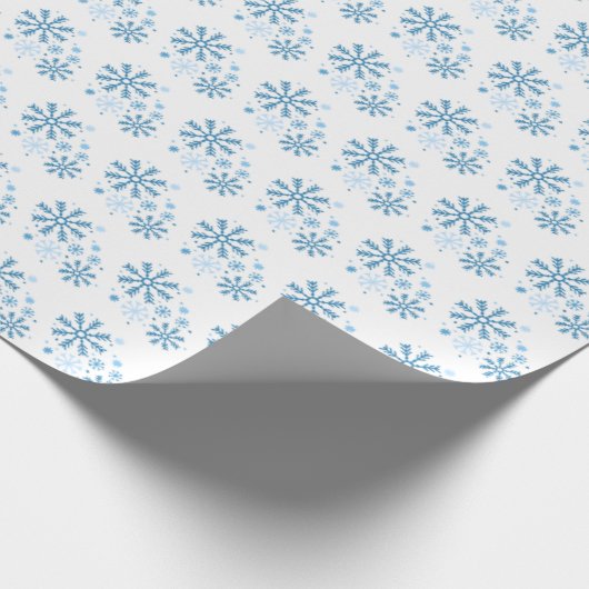 Frosted Flurries Blue Snowflake Wrapping Paper Cadeaupapier (Hoek)