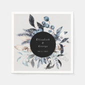 Frosty Blue Winter Bloemen Monogram Bruiloft Servet (Voorkant)