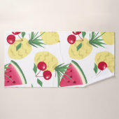 Fruits et baies vitrés sur blanc. (Serviette de bain)