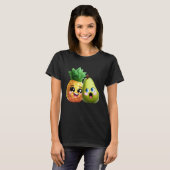 Fruity Love  Pear and Pineapple in Love T-shirt (Voorkant volledig)