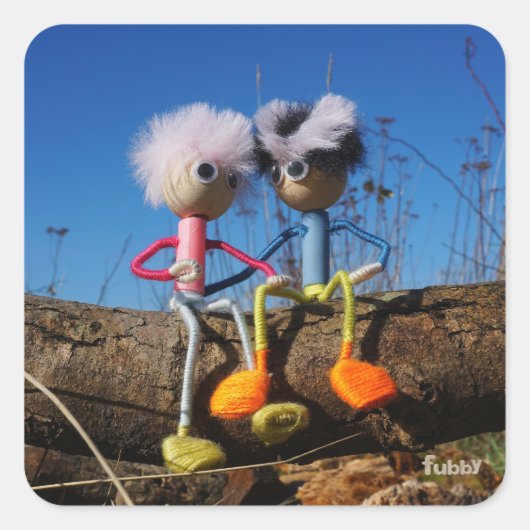 Fubby paartje dat romantisch verliefd zitten. vierkante sticker (Voorkant)