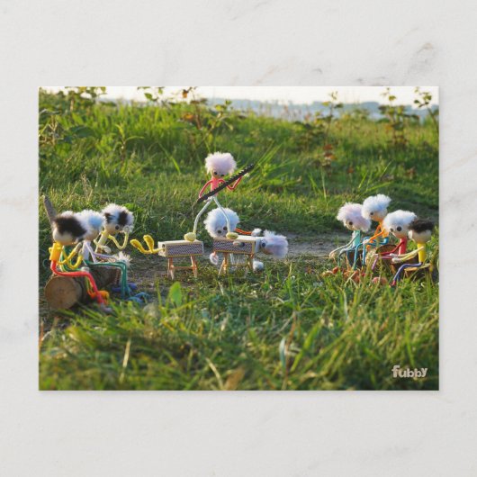 Fubby poppetjes die goocheltruc uitvoeren. briefkaart (Voorkant)