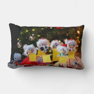 Fubby's die een Kerstkoor vormen voor de Kerstboom Kussen