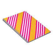 Fuchsia en geel vijf strepen patroon notitieboek (Rechterzijde)