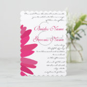 Fuchsia Gerber Daisy Wedding Invitation Kaart (Staand voorkant)