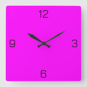 Fuchsia / Hot Pink FF00FF - Optie om naam toe te v Vierkante Klok