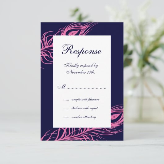 Fuchsia & Navy Feathers RSVP (Debout devant)