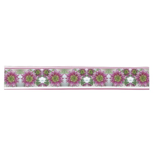 Fuchsia Pink Chrysanthemums Collage Table Runner Lange Tafelloper (Horizontaal)