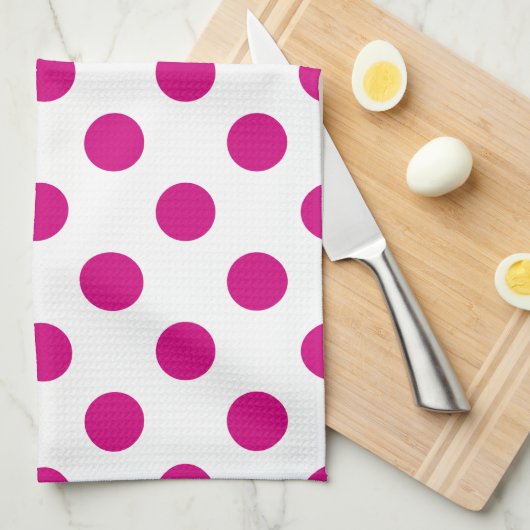 Fuchsia polka dots theedoek (Quarter Fold)